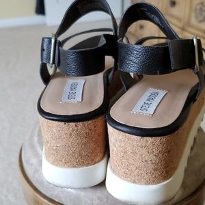 Black sandles worn 3 times in good condition